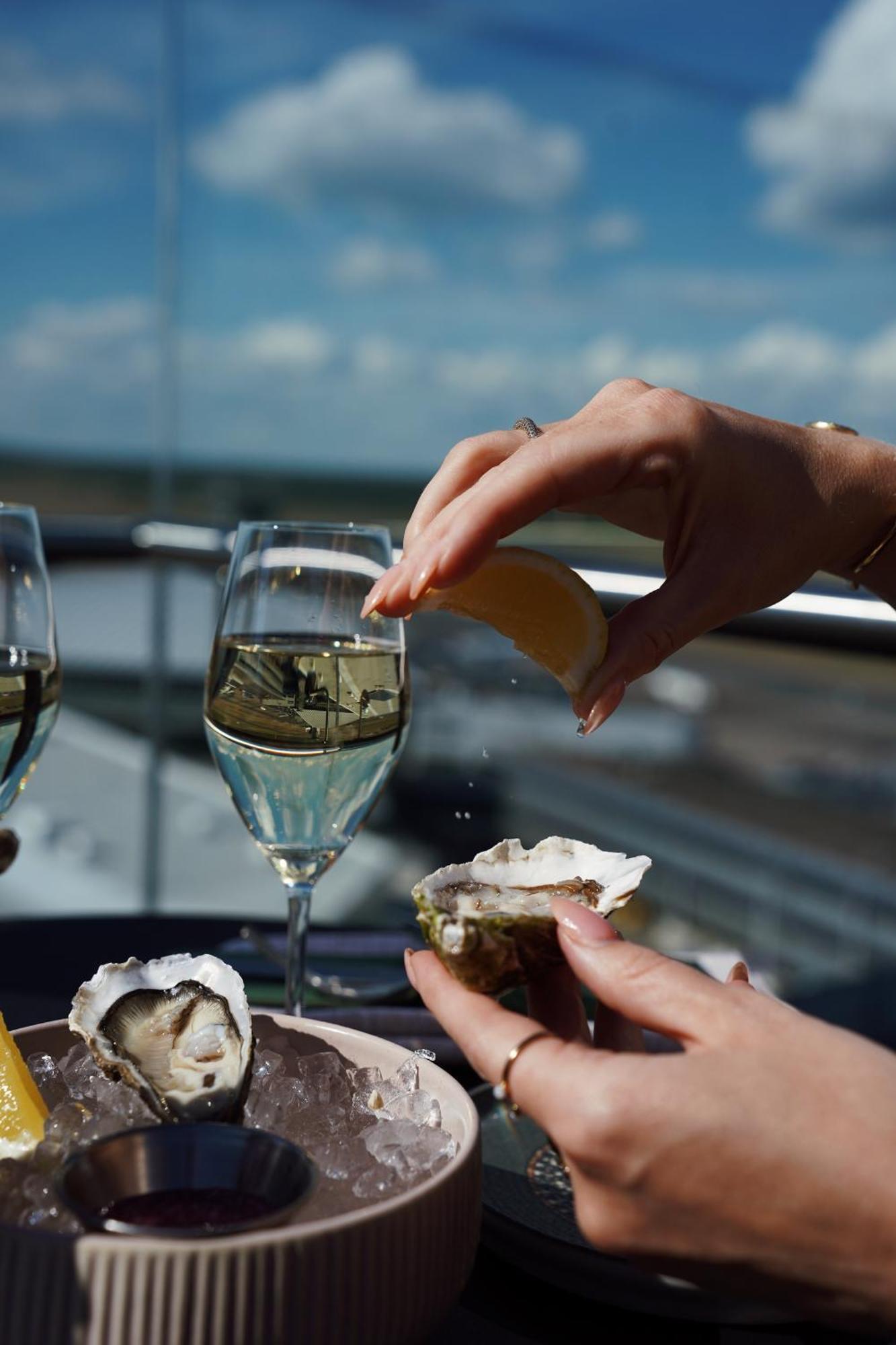 Clarion Hotel Helsinki Airport Вантаа Екстер'єр фото